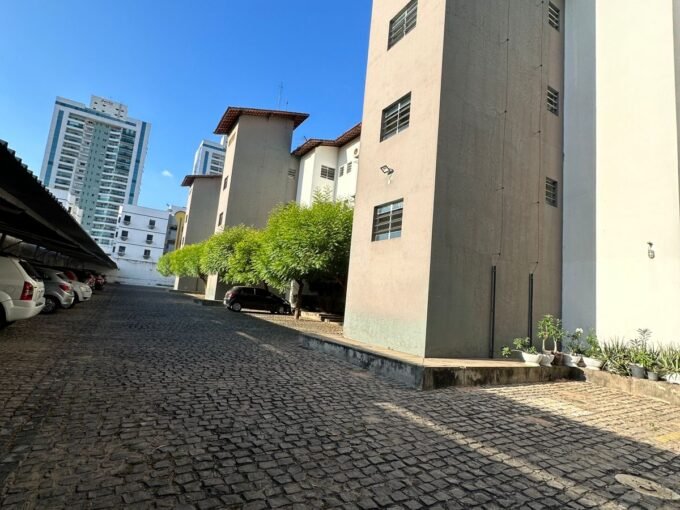  Apartamento Condomínio Buganvília